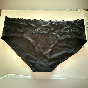 Victoria’s Secret hip hugger Black Lace Women's Intimate